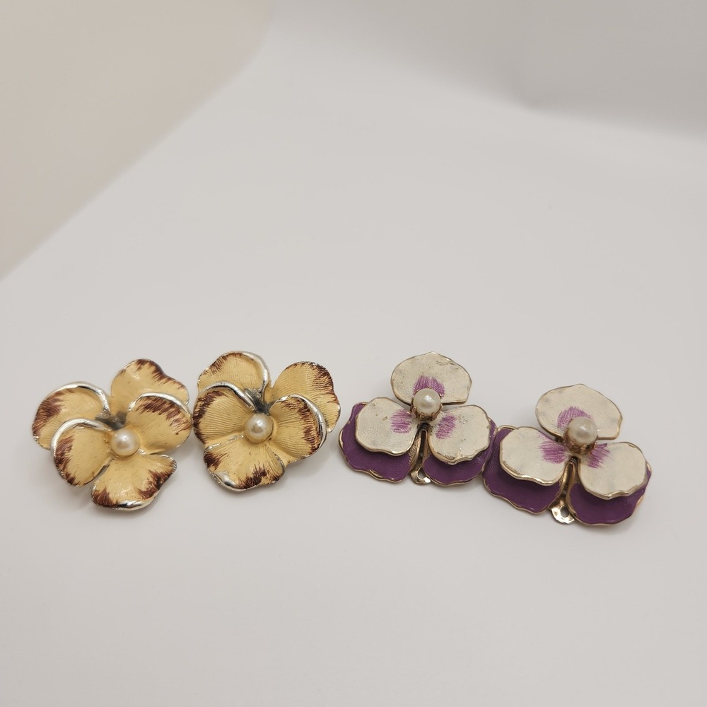 Vintage Enamel Flower Clip On Earrings‎ 2 Pairs Pansy Blossoms Edwardian Style